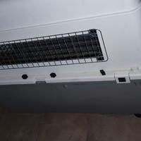 Trasportino per cani (o kennel) di plastica