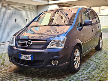 Opel meriva benzina