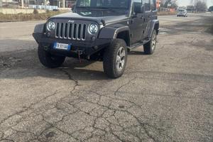 Jeep Wrangler Unlimited 2.8 CRD DPF Sahara Auto