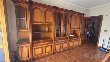 Mobile da parete in legno