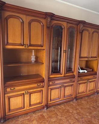 Mobile da parete in legno