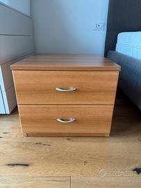 2 comodini con cassetti
