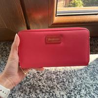 Portafoglio grande rosso con zip