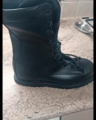 anfibio militare 
