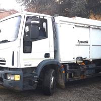 Iveco 150 E22. per raccolta rifiuti