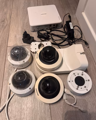 Kit HIKVISION ( telecamere POE)