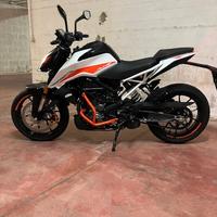 KTM 390 Duke - 2022