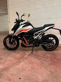 KTM 390 Duke - 2022