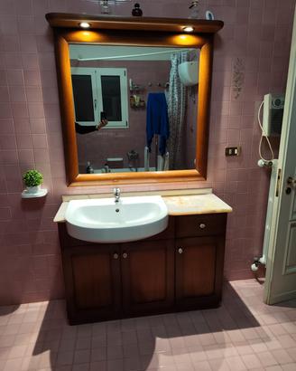 Disponibile arredo bagno