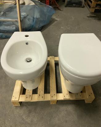 Sanitari filo muro