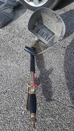 Attrezzo per intonacare