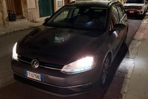 Golf Variant 1.6 TDI DSG Executive BlueMotion Tech