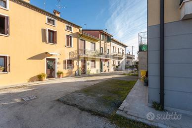 Villa a schiera Concordia Sagittaria [04VRG]