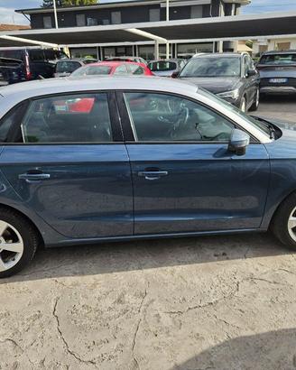 AUDI A1 1.0 82 CV TFSI Admired
