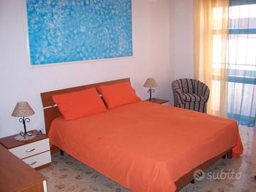 Camera in appartamento signorile