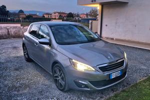 Peugeot 308 Allure 1.6 Diesel – Full LED, 22km/l