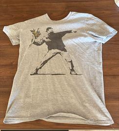 T shirt bansky