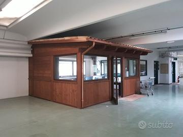 Tettoia per giardino.