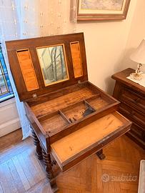 Petineuse in legno d’epoca
