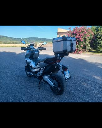 Honda xadv
