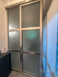 Porta in vetro scorrevole