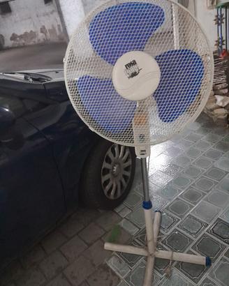 ventilatore a piantana 