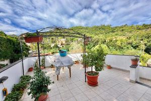 CASA SEMINDIPENDENTE A SAVONA