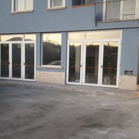 Locale commerciale tra Atena Lucana e Sala