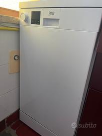 Lavastoviglie Beko Slim