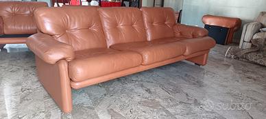 Divano e due poltrone coronado