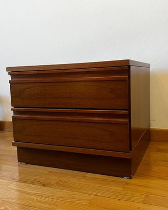 2 comodini in legno