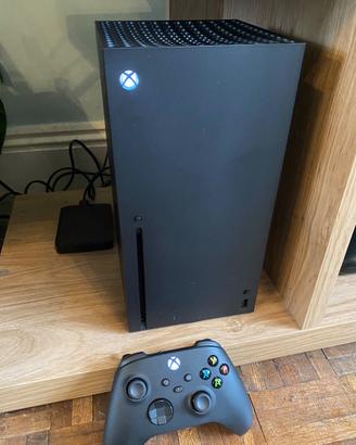 Xbox serie X con controller