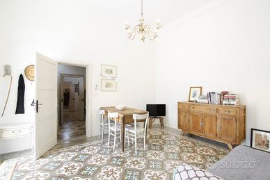 Elegante dimora storica con terrazza panoramica