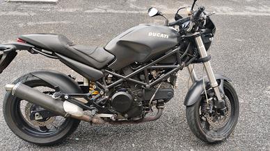 ducati Monster 696