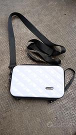 Mini borsa a tracolla rigida Forever Young