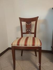 Sedie imbottite in raso e legno massello 