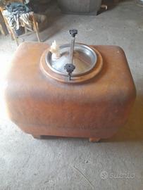 Botte per vino in vetroresina da 300L