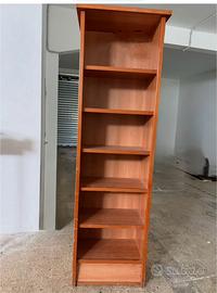 Scaffale legno robusto ciliegio con ruote