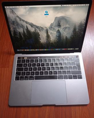 MacBook Pro 13,3" Touch Bar