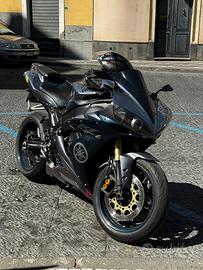 Yamaha R1