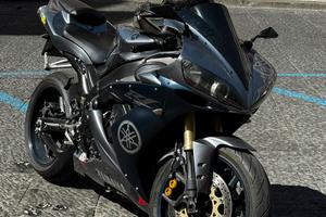 Yamaha R1