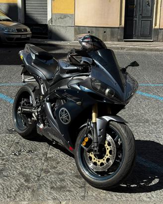 Yamaha R1