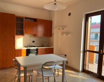 Rossano. Solo per persone serie e referenziate