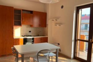 Rossano. Solo per persone serie e referenziate