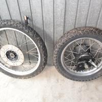Kawasaki KLR 600 anno 1985 RUOTE