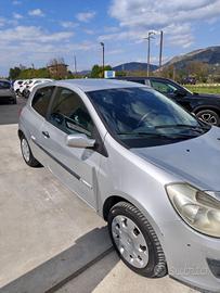 Renault Clio GPL valido 2029 garantita 12 mesi