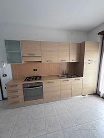 cucina in laminato rovere