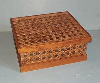 Portagioie in Plexiglass e Paglia di Vienna