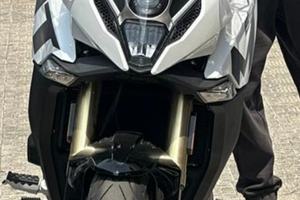 CF moto MT 650 come nuova