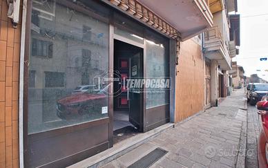 NEGOZIO AMPIO IN PIENO CENTRO !!!